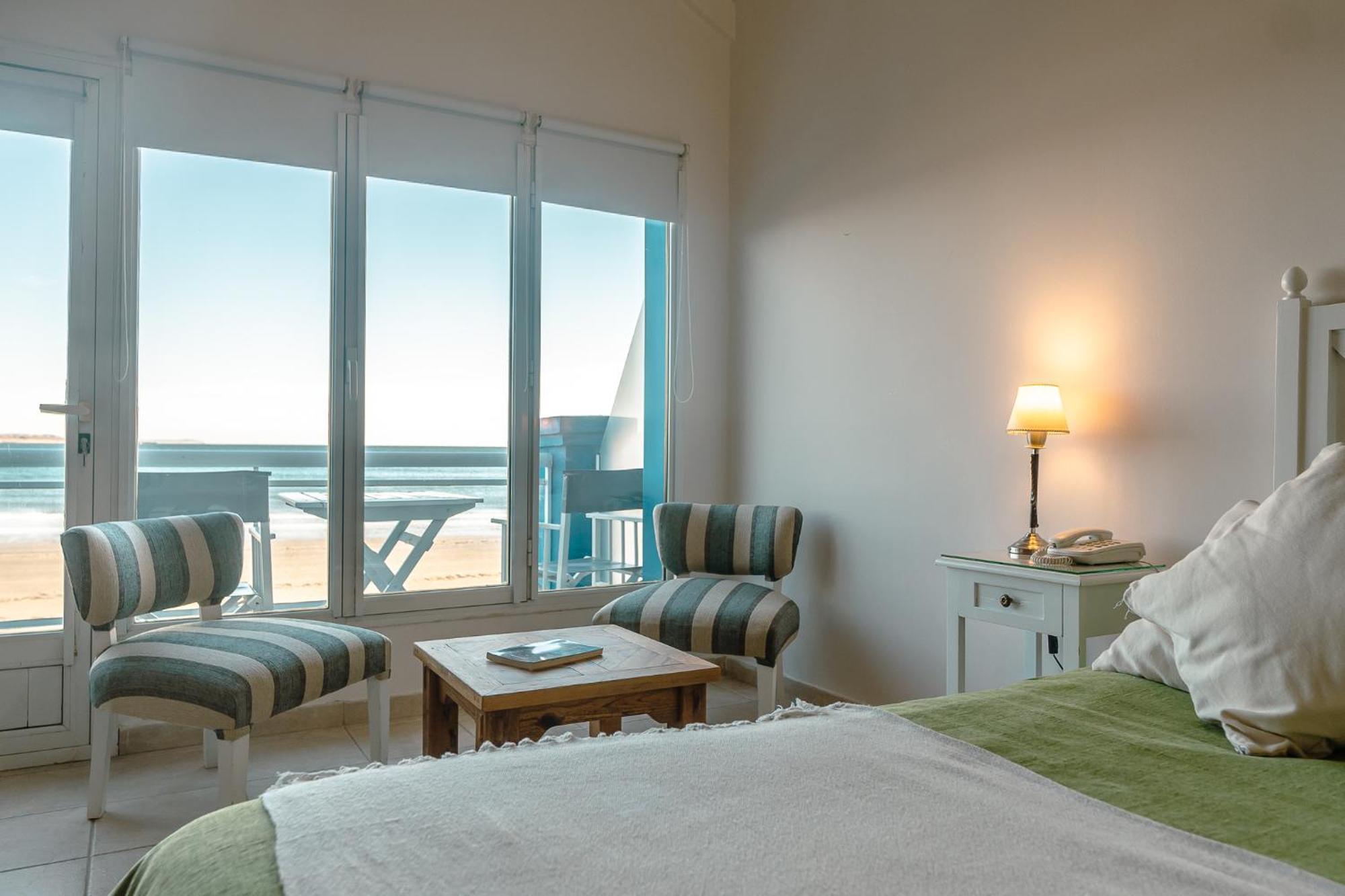 Rayentray Las Restingas Hotel De Mar Puerto Pirámides Eksteriør billede