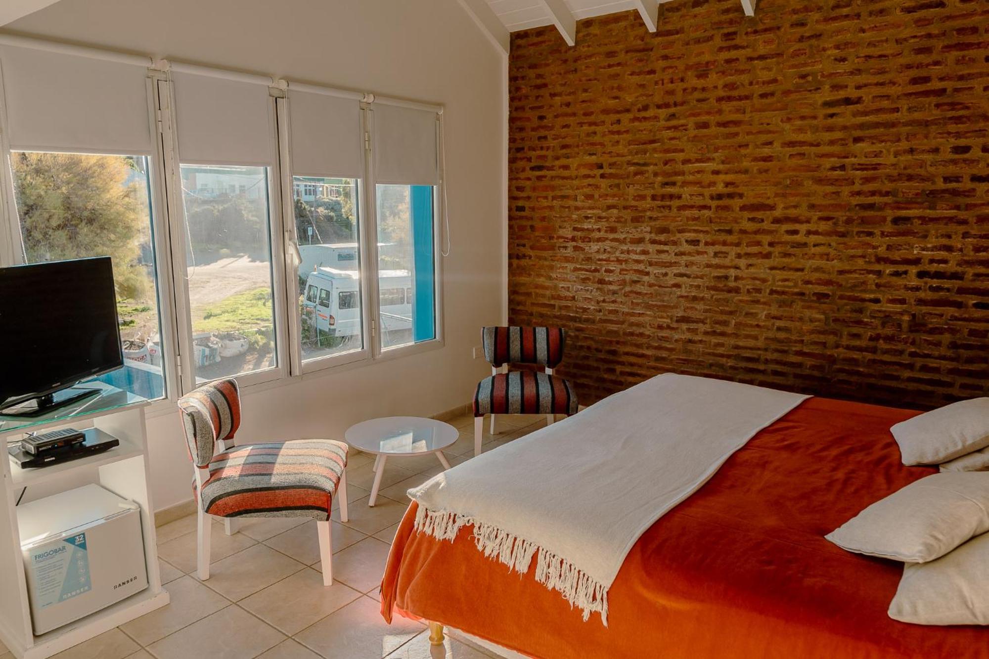 Rayentray Las Restingas Hotel De Mar Puerto Pirámides Eksteriør billede