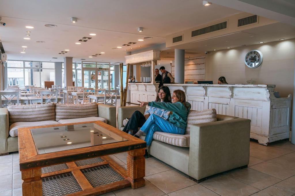 Rayentray Las Restingas Hotel De Mar Puerto Pirámides Eksteriør billede